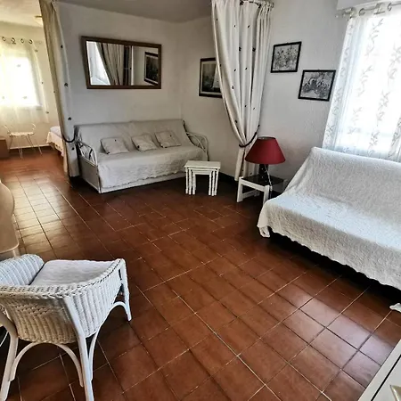 011 Indes Galantes G94 Apartment *